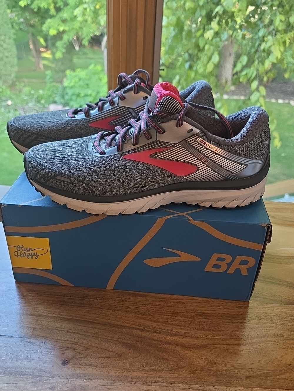 Brooks Adrenaline GTS 18 Running Shoes 1202681B079 Women’s Size 10.5 B Gray Pink